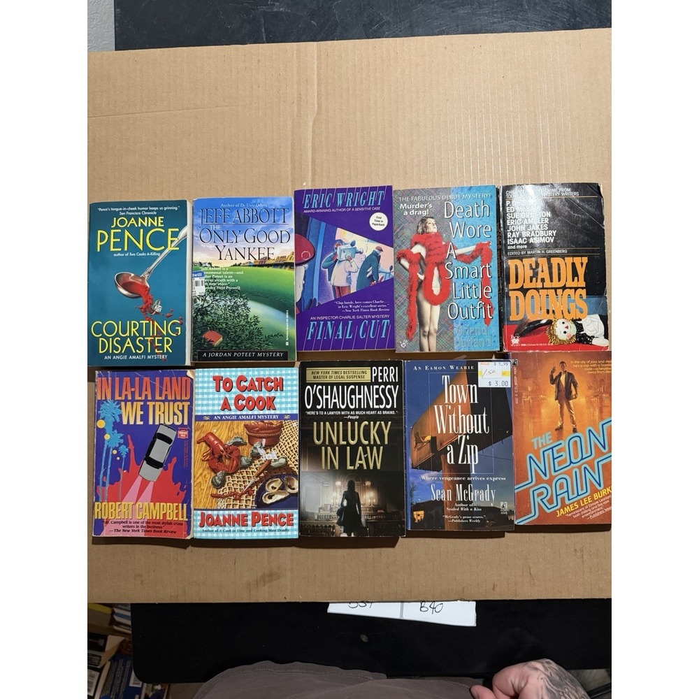Lot of 10 random murder mystery novel paperback books, various authors B39